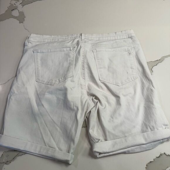 Jessica Simpson Bermuda denim jeans white shorts size 31 - Picture 4 of 5